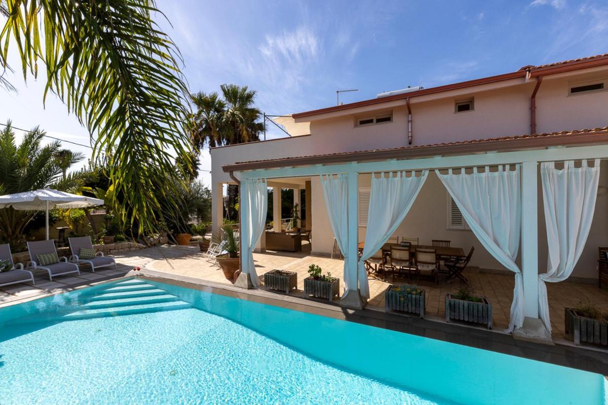 Villa Zamia Con Piscina Santa Maria Del Focallo Exterior photo